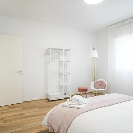 Residenza Joy Apartment *