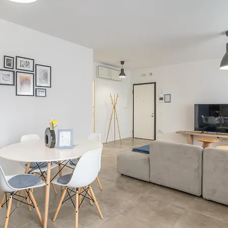 Residenza Joy Apartamento *